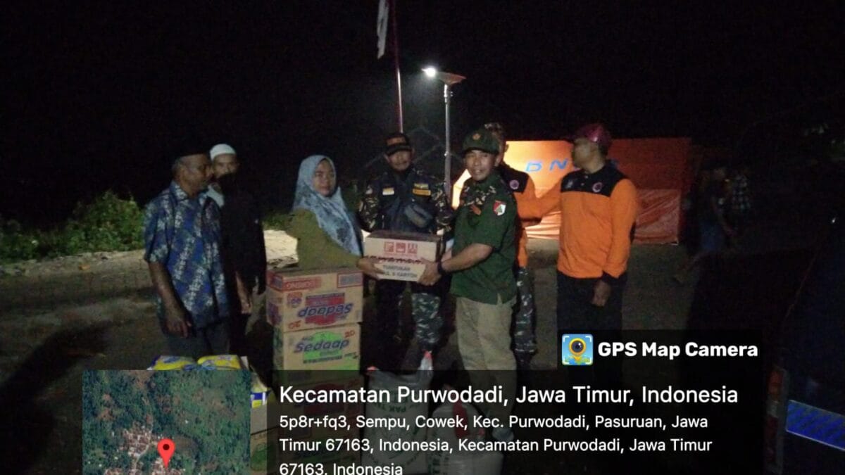 Banser Tutur Kirimkan Bantuan Logistik ke Pengungsian Bencana Likuifaksi Purwodadi Kabupaten Pasuruan