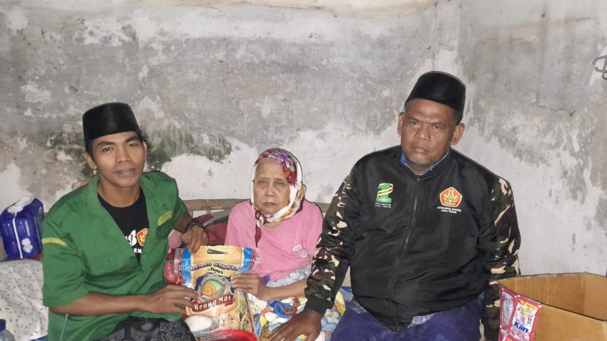 Ansor Ranting Menyarik Rutin Gelar Kegiatan Berbagi Sembako